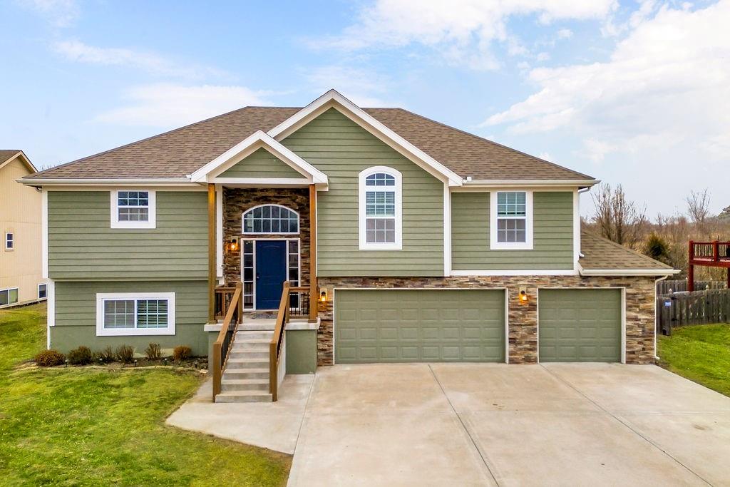 15808 Christie Drive Property Photo