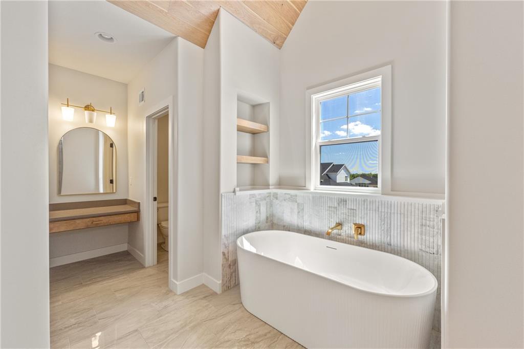 12604 W 170th Street Property Photo 27