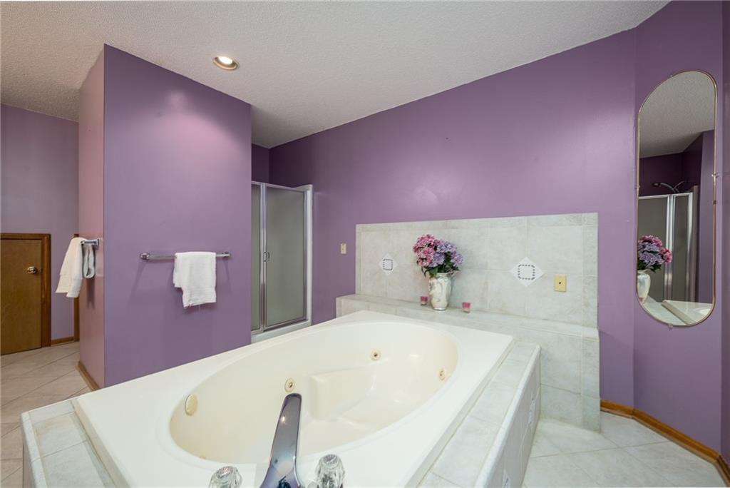 5211 Metropolitan Avenue Property Photo 17