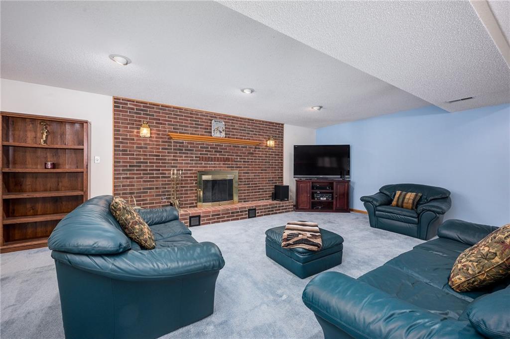 5211 Metropolitan Avenue Property Photo 23