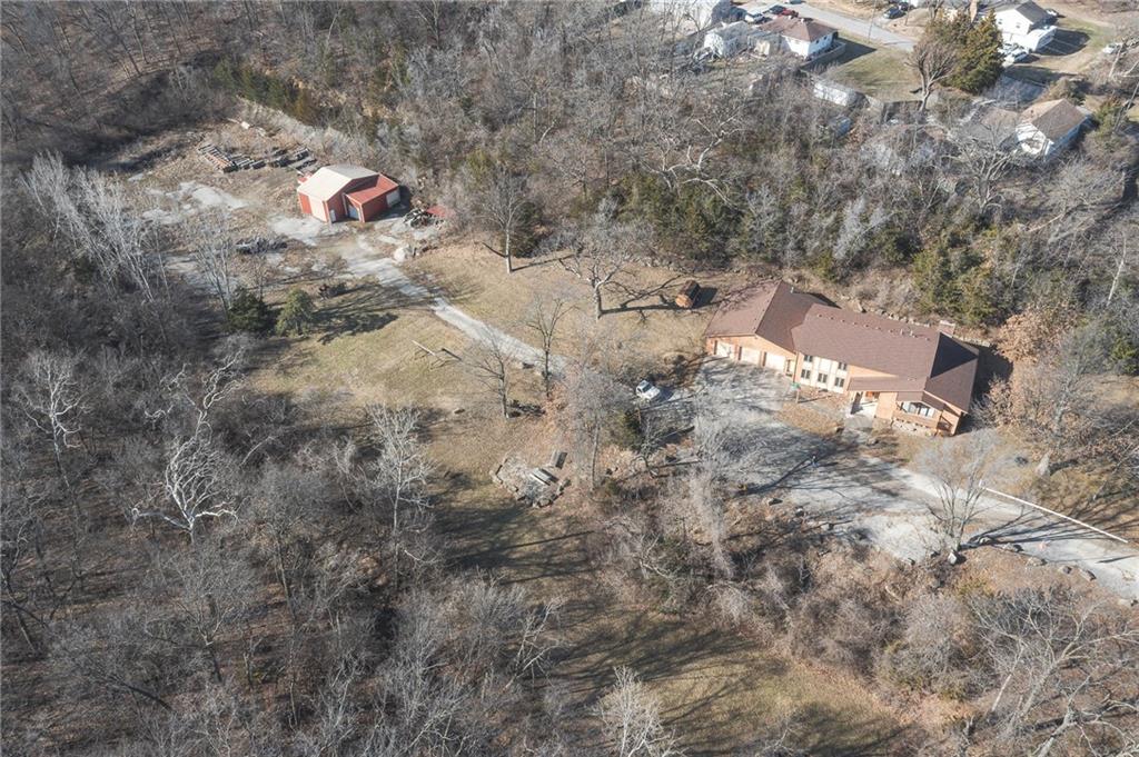 5211 Metropolitan Avenue Property Photo 35