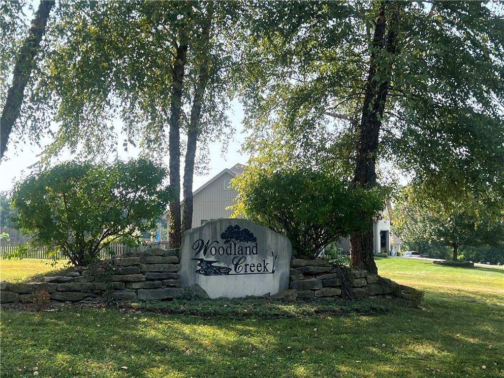 1 Creekview Bend N/a Property Photo