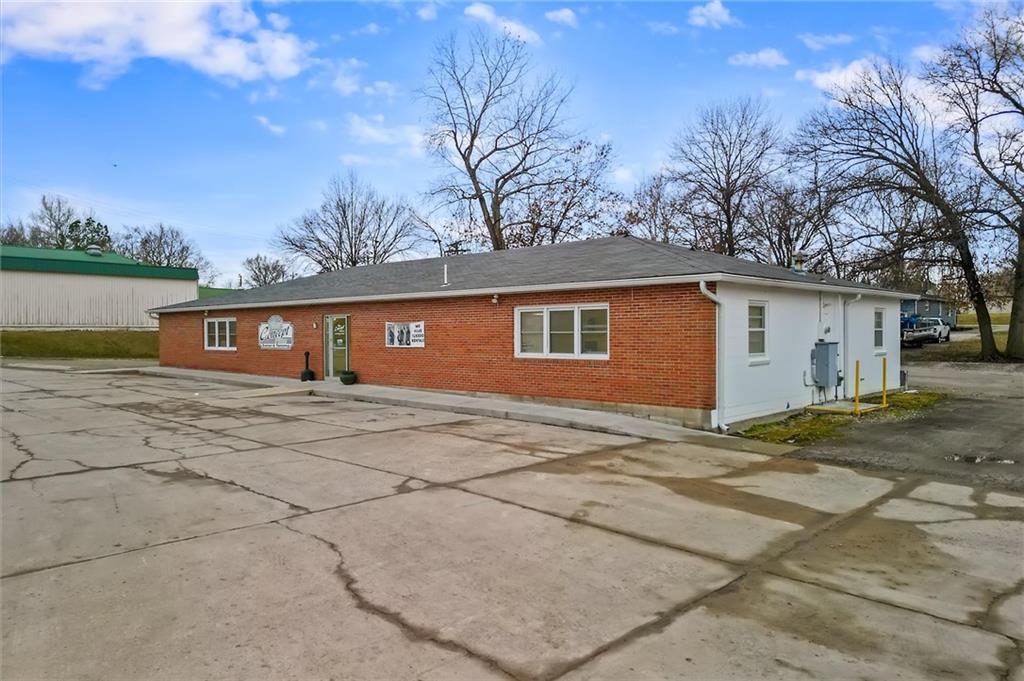 306 Wollard Boulevard Property Photo 6