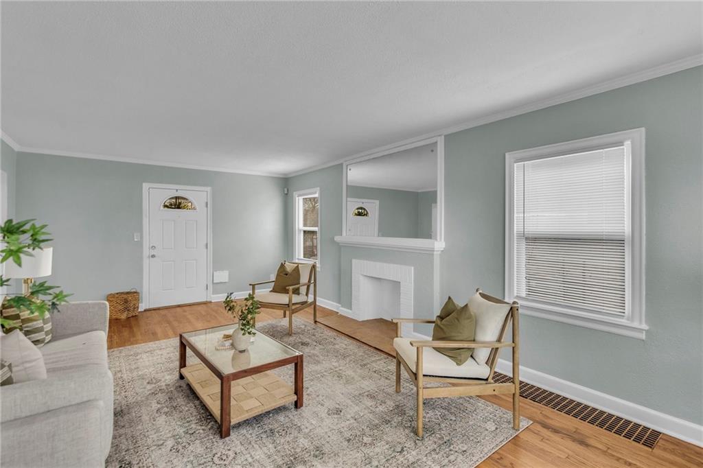 936 E Gregory Boulevard Property Photo 6