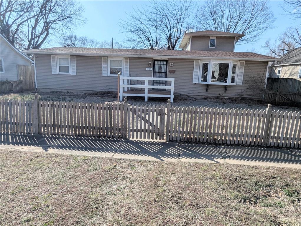 736 S Wilson Street Property Photo