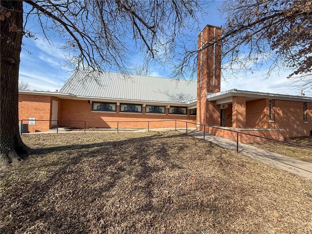 Chetopa Real Estate Listings Main Image