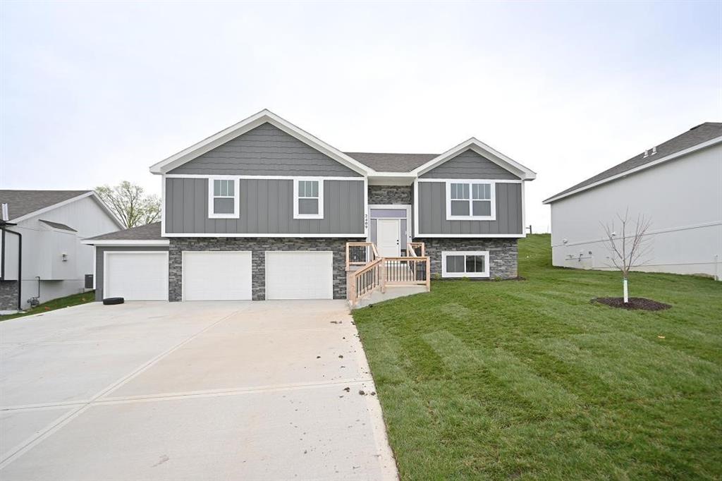 2409 Windmill Drive Property Photo