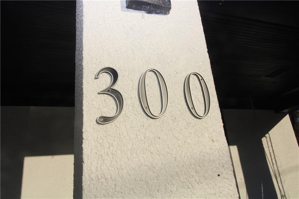300 N Monroe Street Property Photo 45