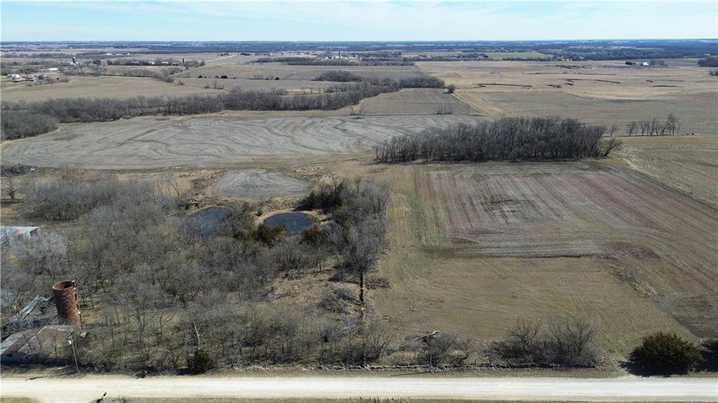 170 E 400 Road Property Photo 7
