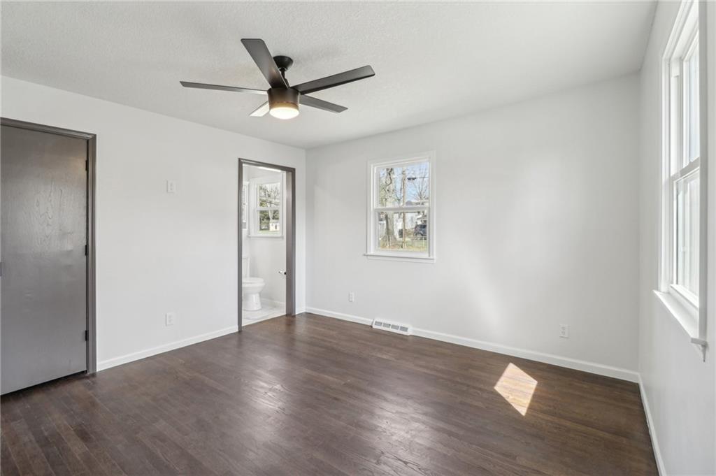 11600 E 62nd Street Property Photo 11