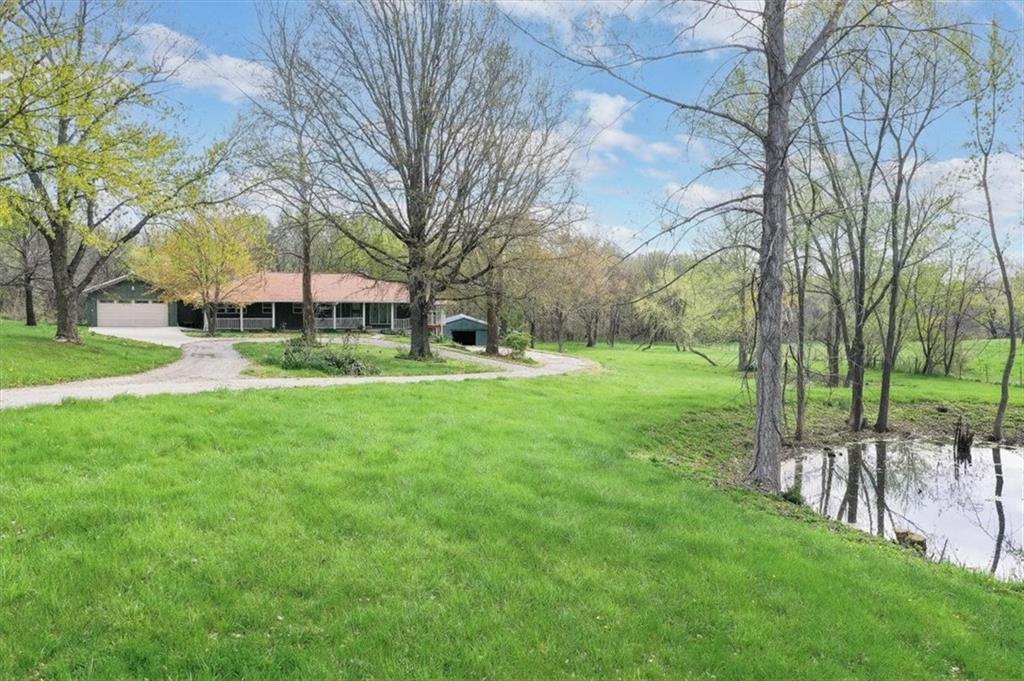 24722 Tonganoxie Drive Property Photo 1