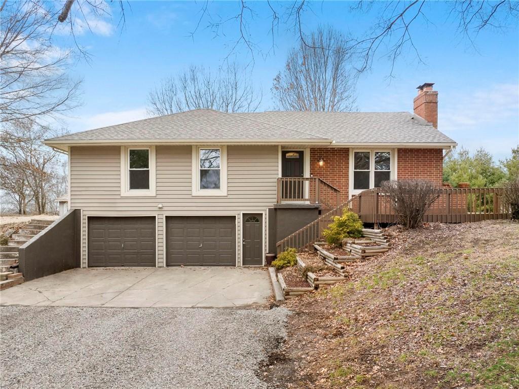 18224 Crestview Circle Property Photo