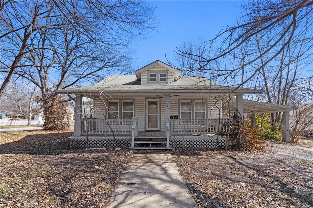 703 S Sycamore Street Property Photo