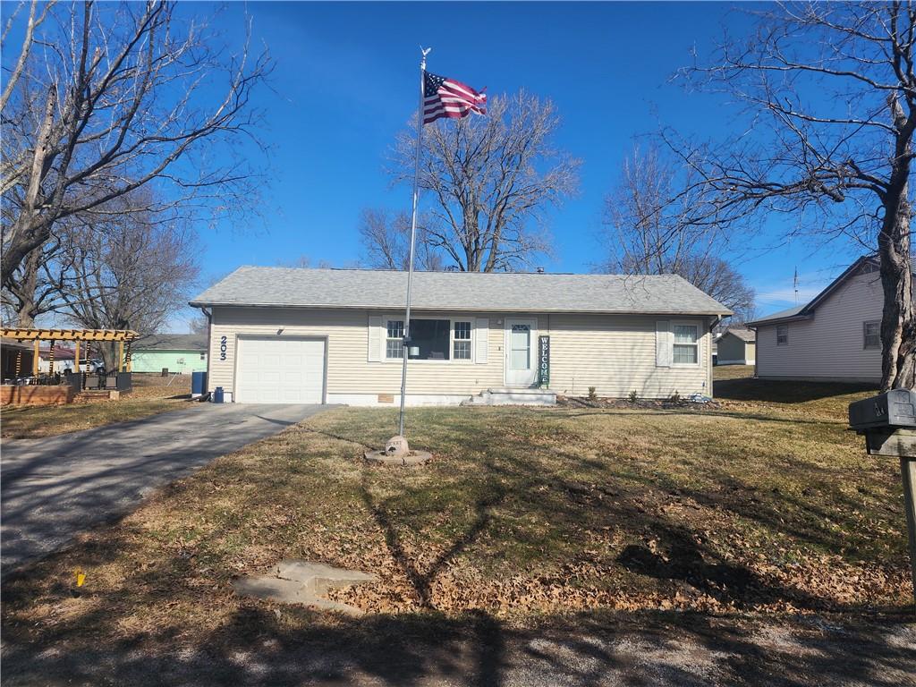 203 E Burdick Street Property Photo