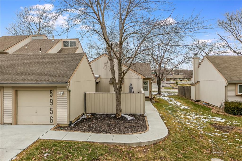 5956 N Kansas Avenue Property Photo