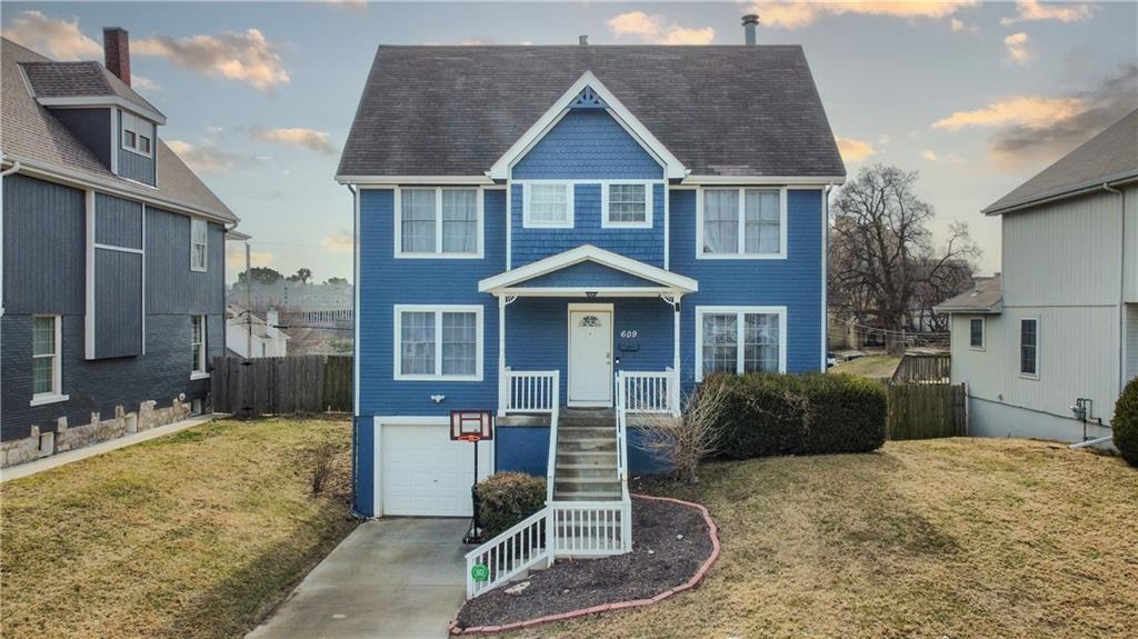 609 Oakland Avenue Property Photo