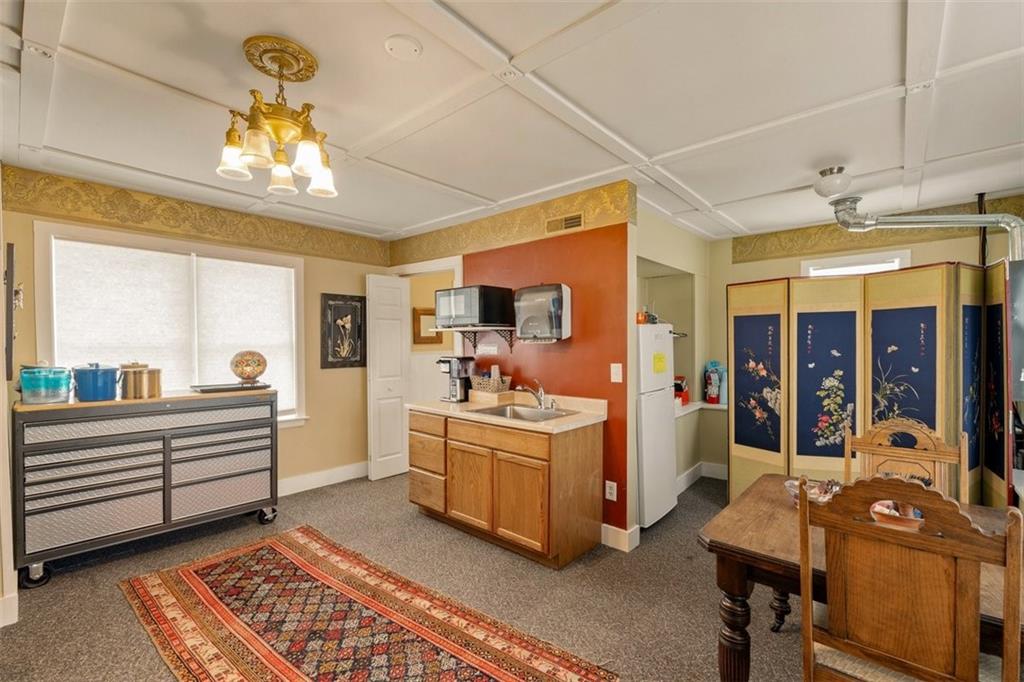809 Hall Street Property Photo 45