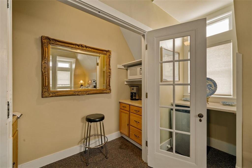 809 Hall Street Property Photo 51