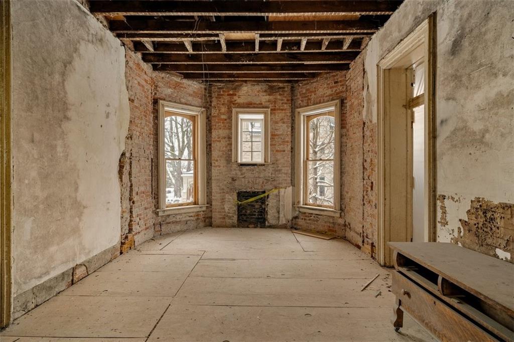 809 Hall Street Property Photo 72