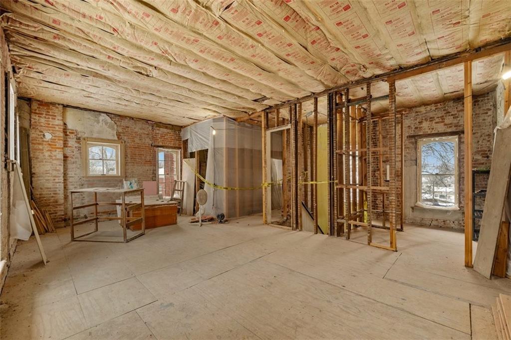 809 Hall Street Property Photo 73