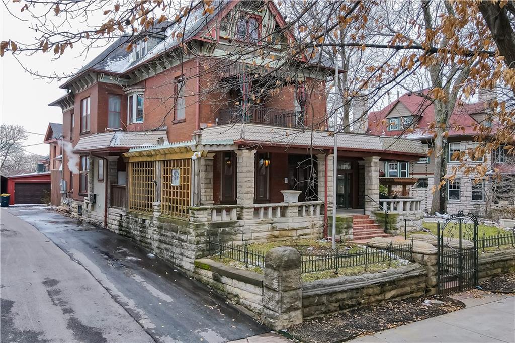 425 Gladstone Boulevard Property Photo