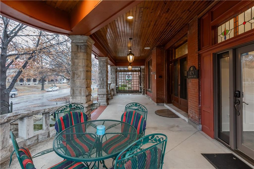 425 Gladstone Boulevard Property Photo 20