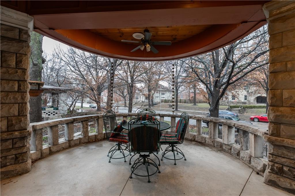425 Gladstone Boulevard Property Photo 22