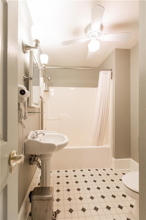 425 Gladstone Boulevard Property Photo 82
