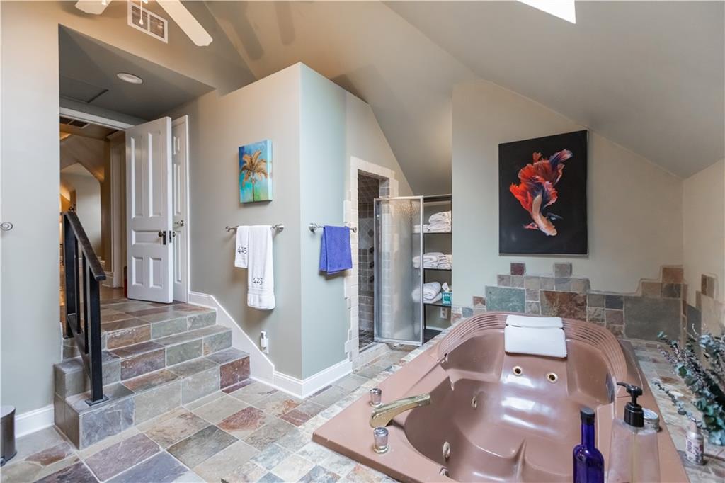 425 Gladstone Boulevard Property Photo 92