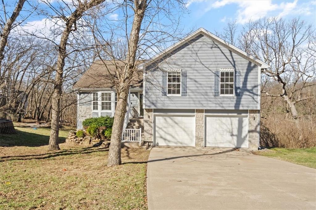 216 Cody Drive Property Photo 1