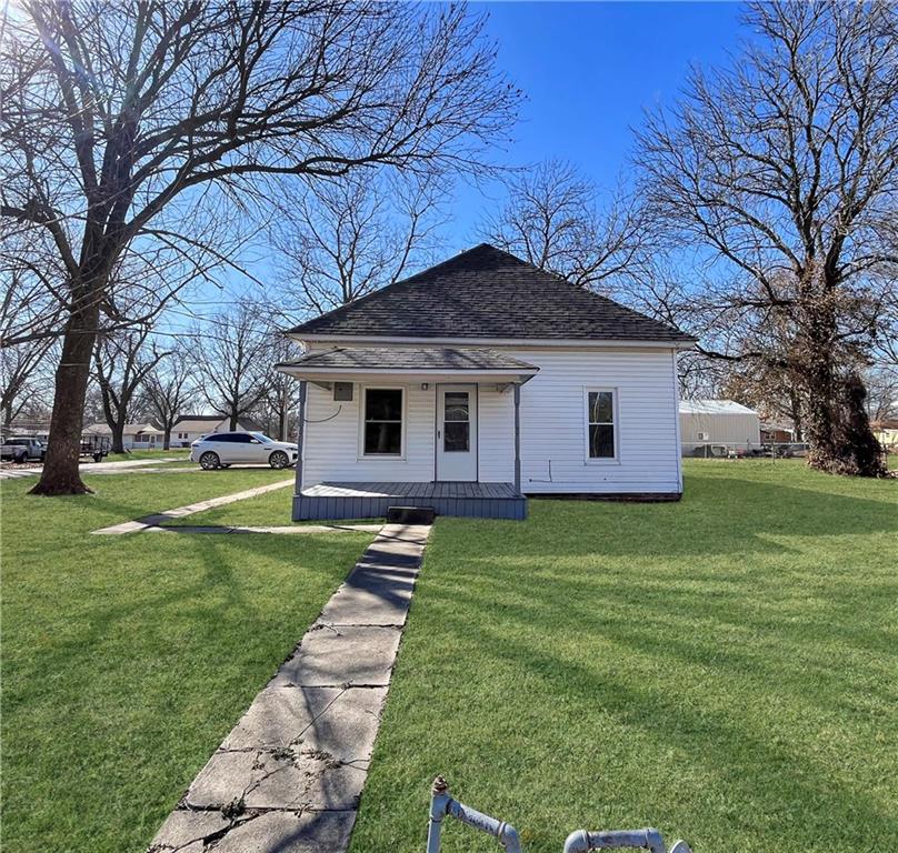112 S Wells Avenue Property Photo