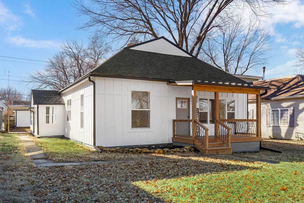 723 Main Street Property Photo