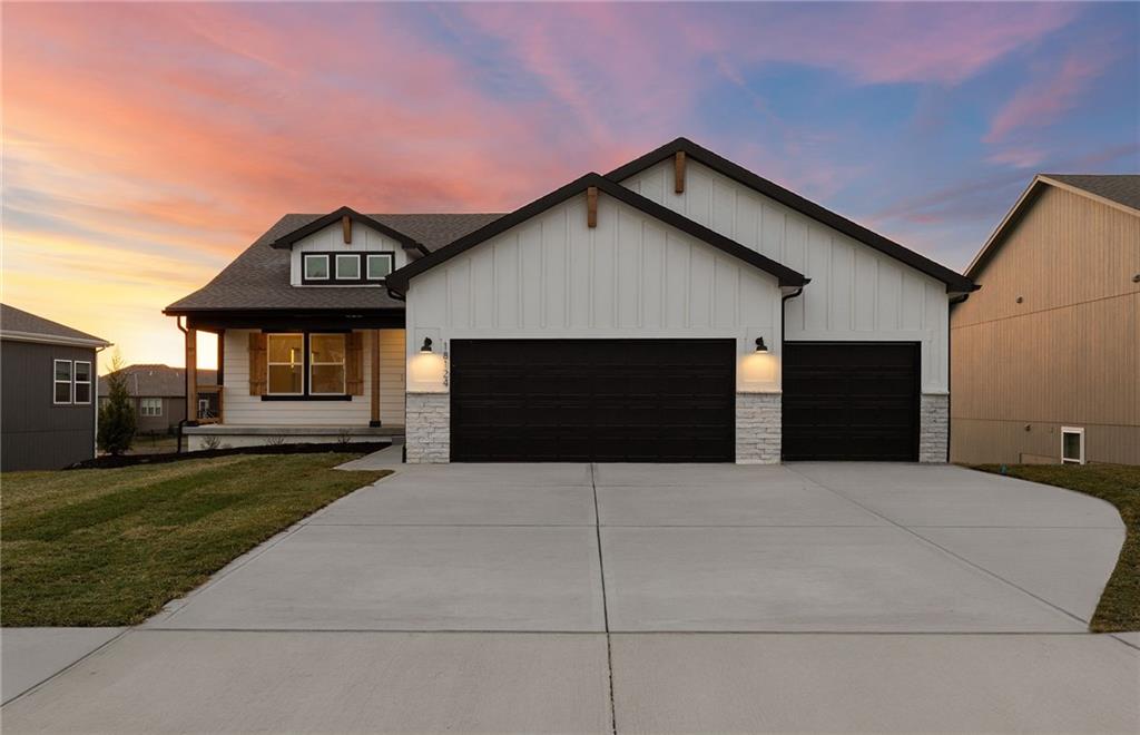 18124 Depot Street Property Photo