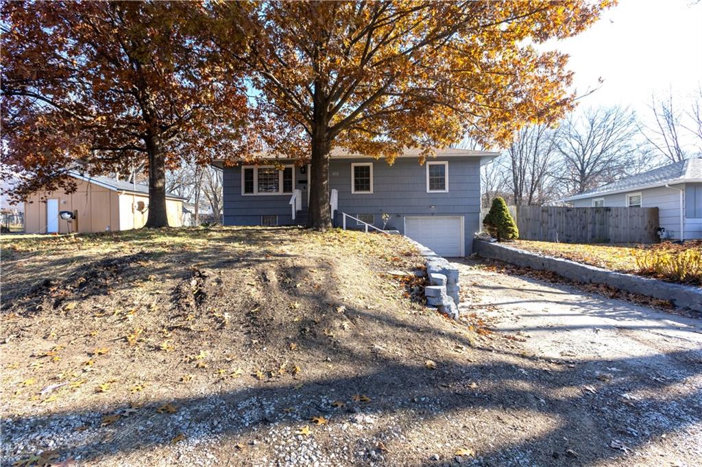 403 Ne Beacon Street Property Photo