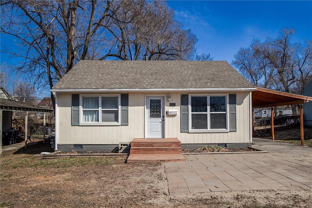 5321 N Indiana Avenue Property Photo
