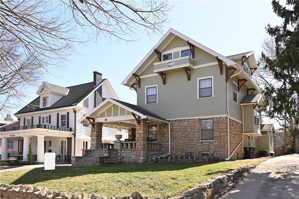 19 E Concord Avenue Property Photo
