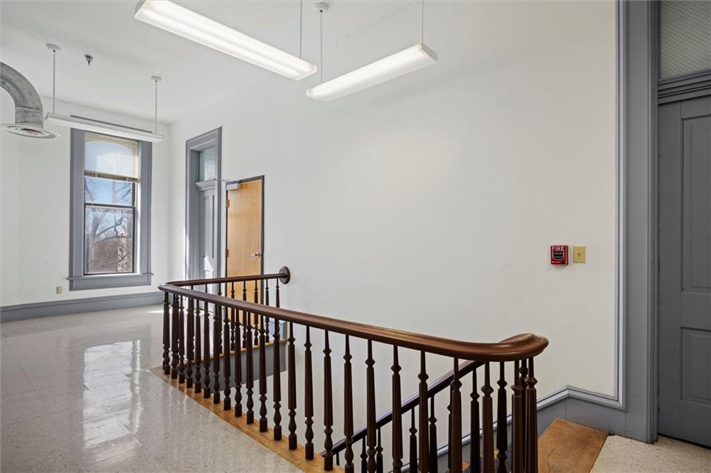 4 W Ohio Street Property Photo 13