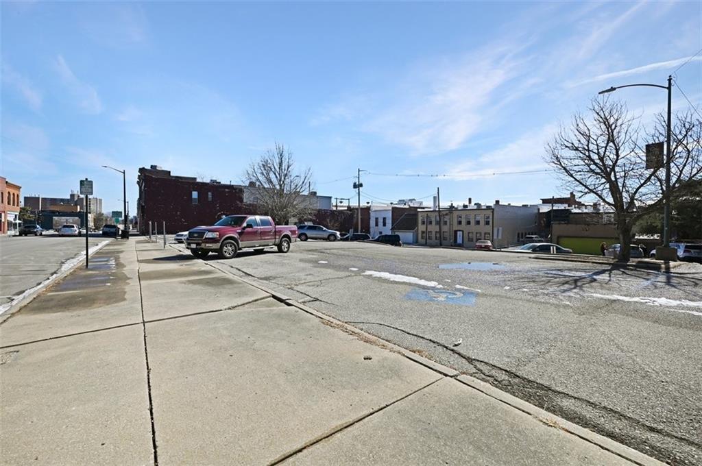 100 S 5th Street Property Photo 11