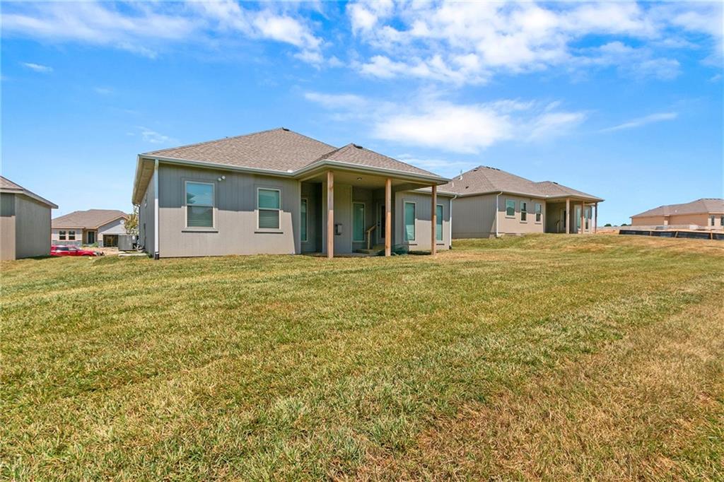 11017 N Bristol Avenue Property Photo 37