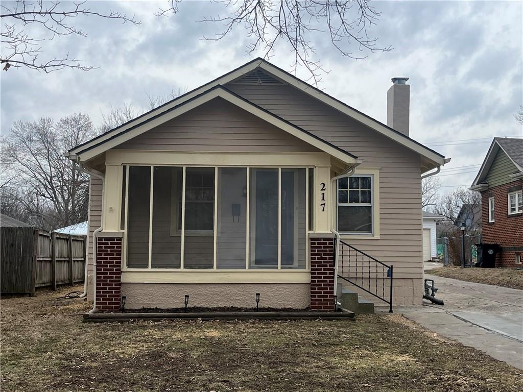 217 N Lake Street Property Photo