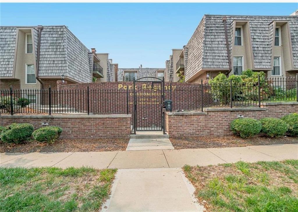 209 E 36th Street Property Photo