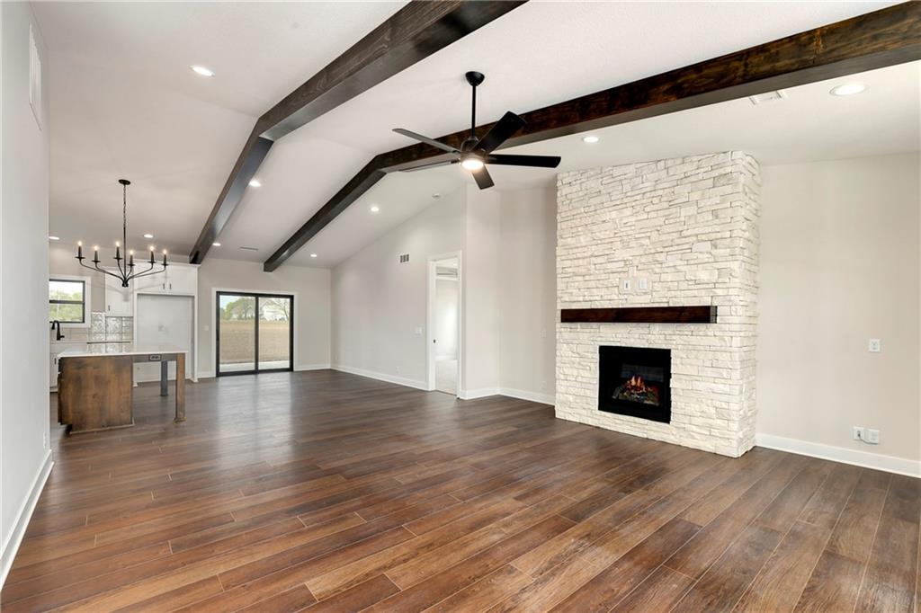 16586 Olive Street Property Photo 9