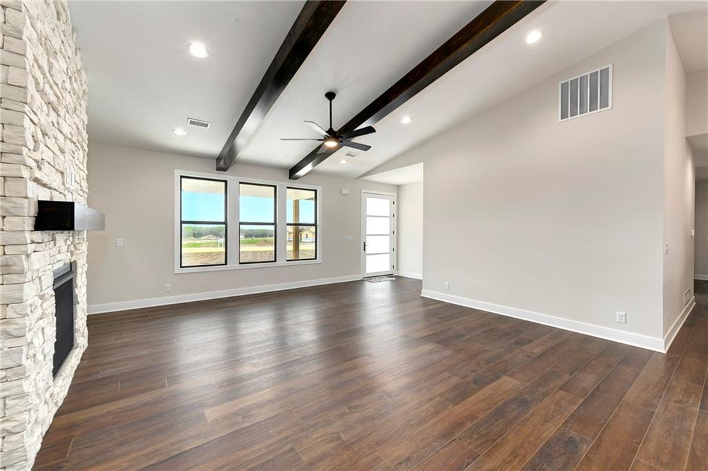 16586 Olive Street Property Photo 11