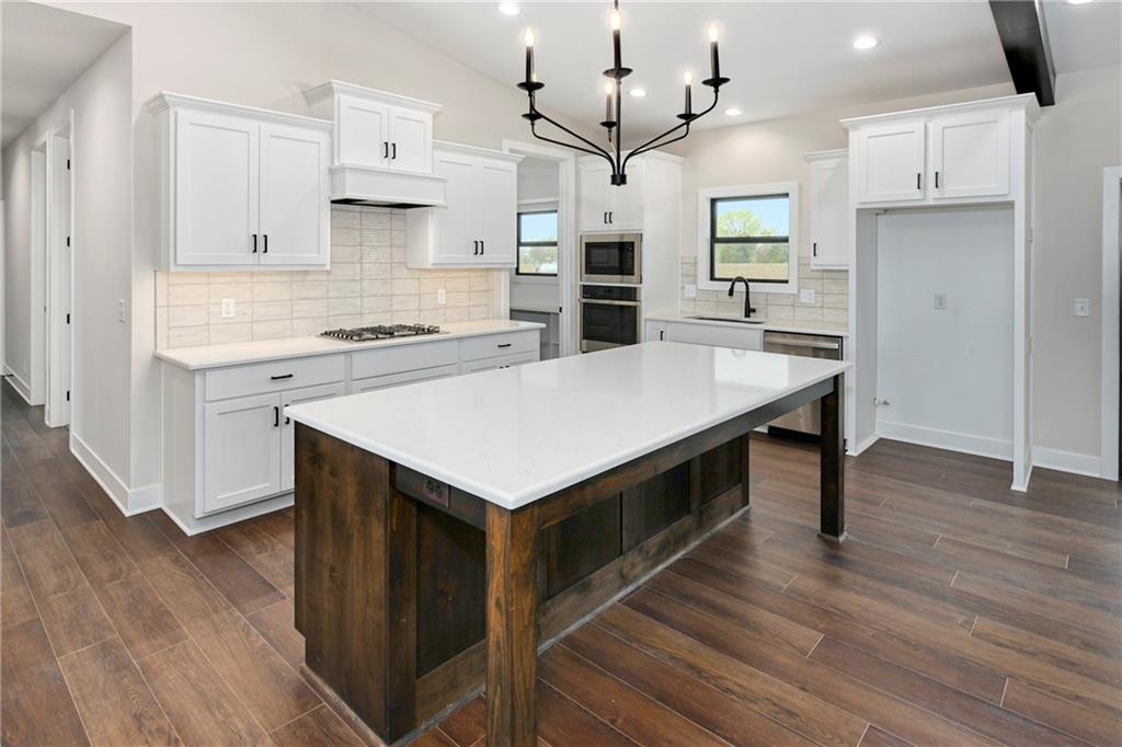 16586 Olive Street Property Photo 22