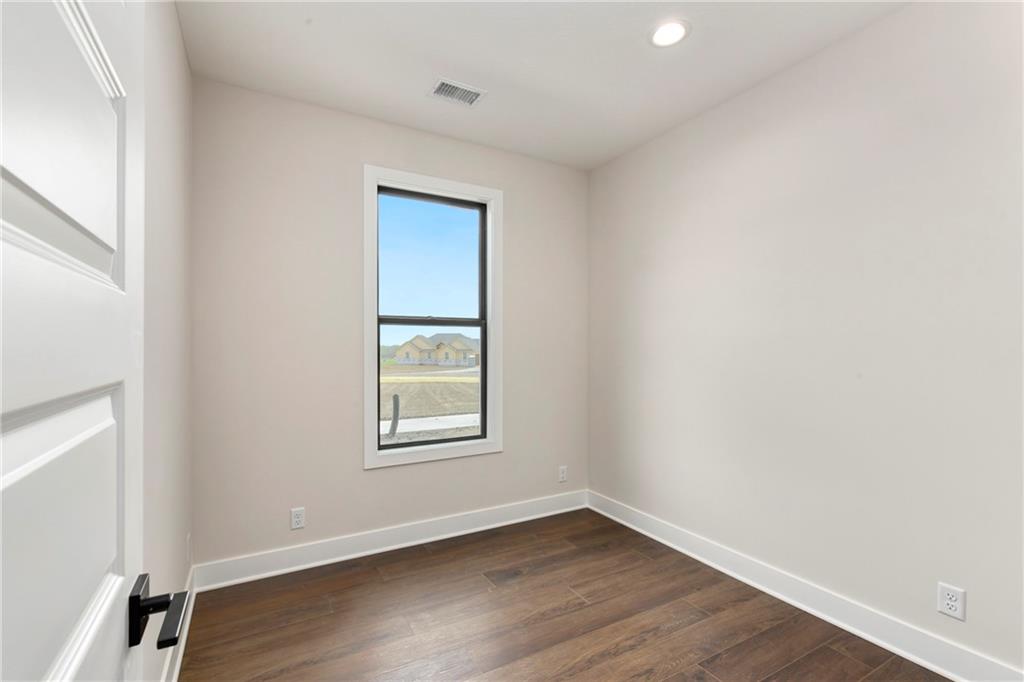 16586 Olive Street Property Photo 32
