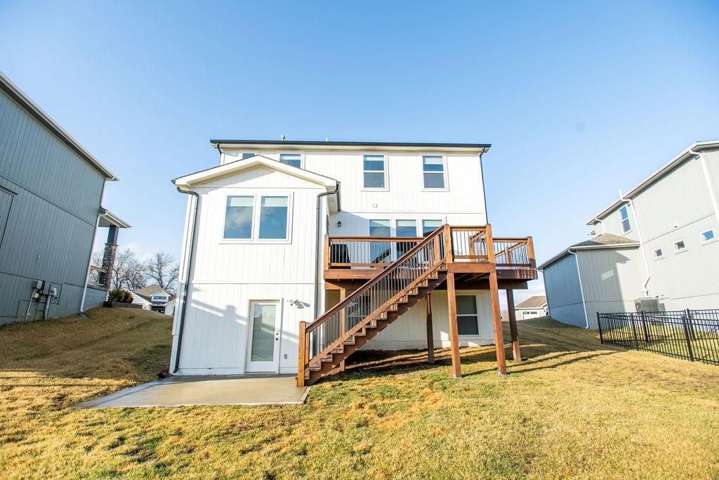 1249 Rich Boulevard Property Photo 4