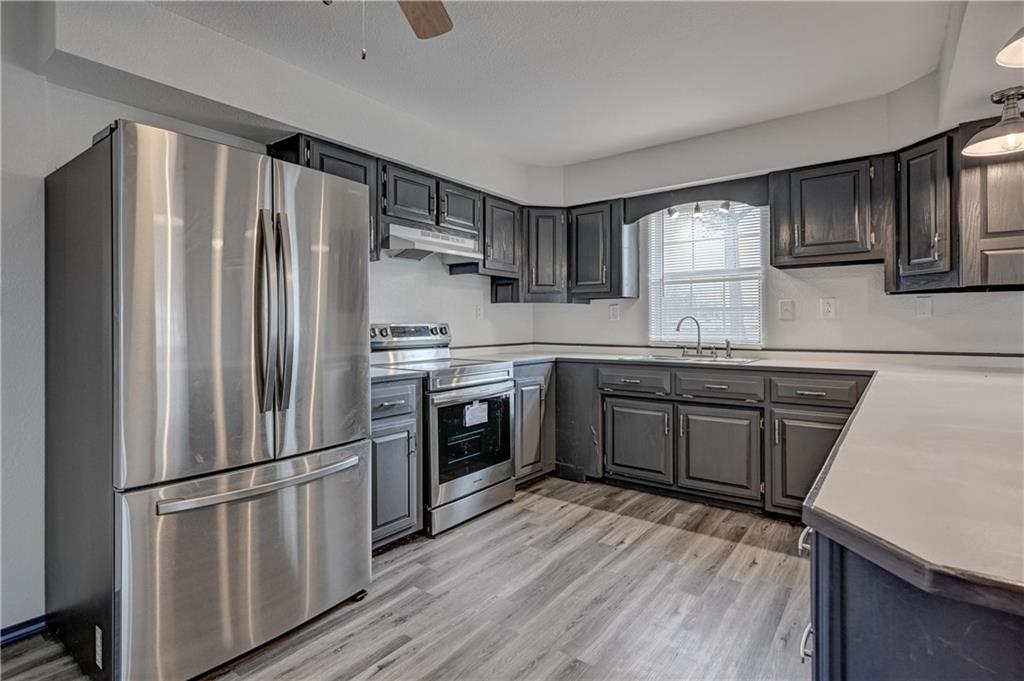 511 N East Avenue Property Photo 14