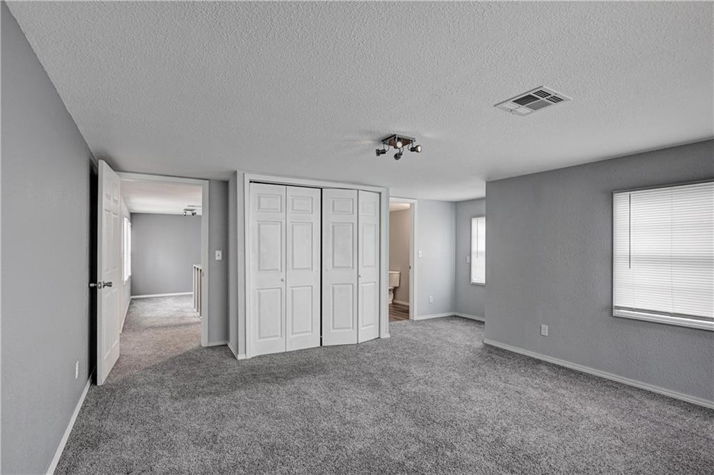 511 N East Avenue Property Photo 22