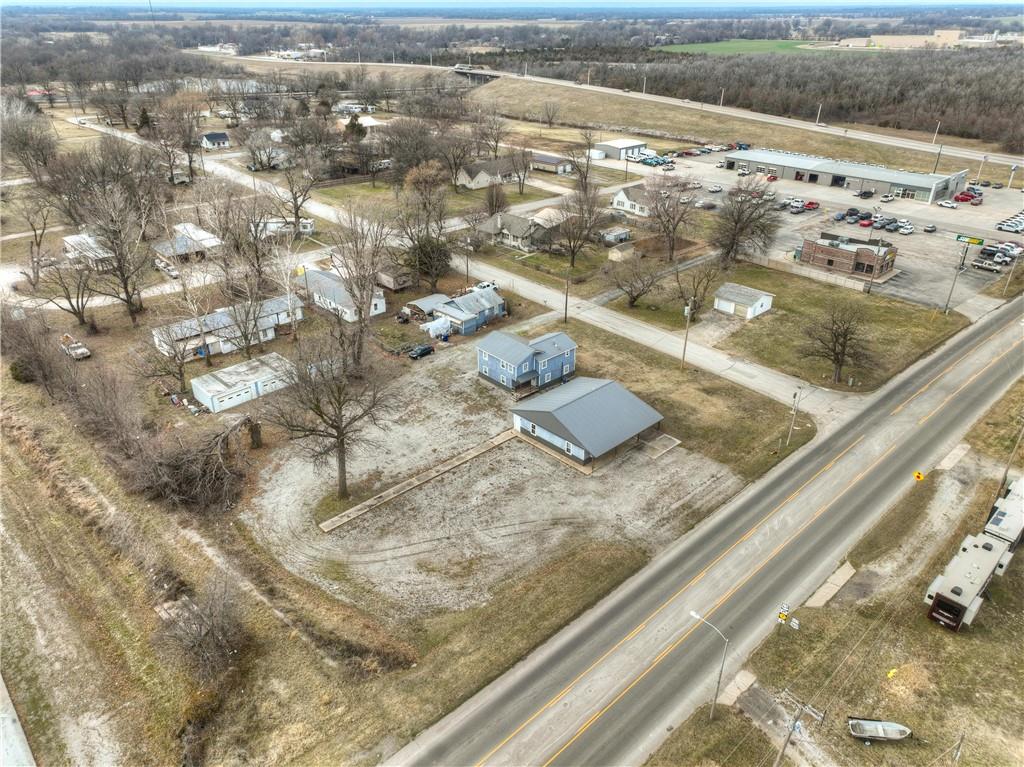 511 N East Avenue Property Photo 34