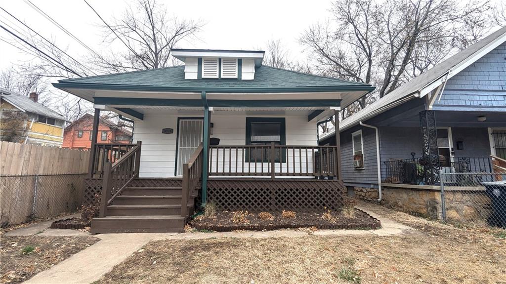 3208 E 30th Terrace Property Photo